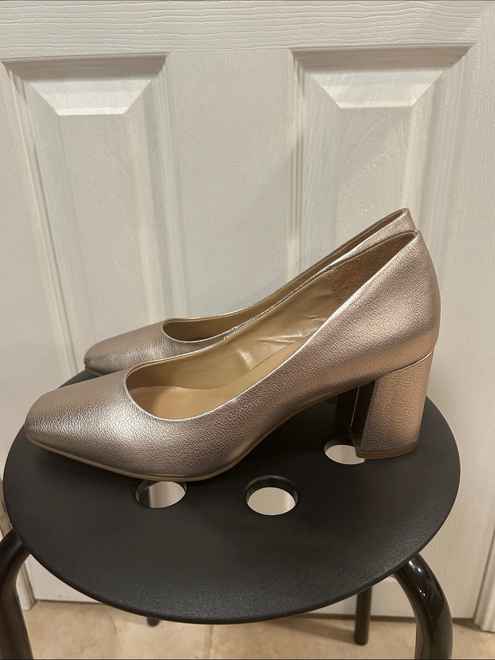 Naturalizer Metallic Pumps Size 10W